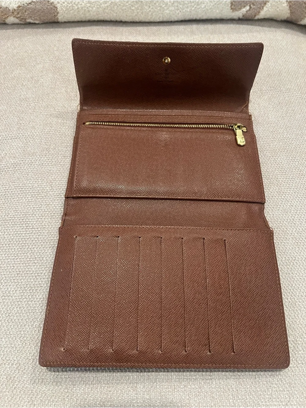 Authentic  Louis Vuitton Monogram Pochette Passeport Trifold Wallet
